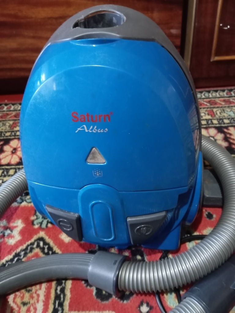 Продам пилесос Saturn б.у в нормальном состоянии