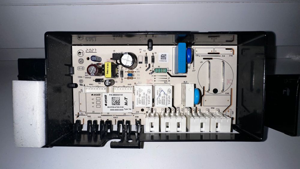 Beko HTV7742XW Moduł sterujący.