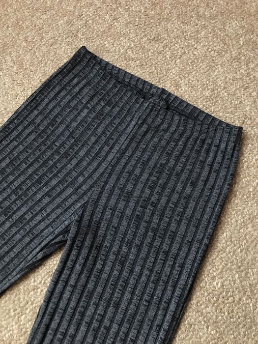 Штани кльош у рубчик