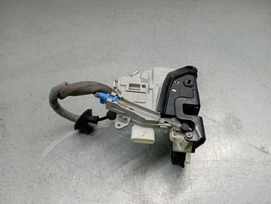 Fechadura / fecho porta trás direito AUDI Q2 (GA)