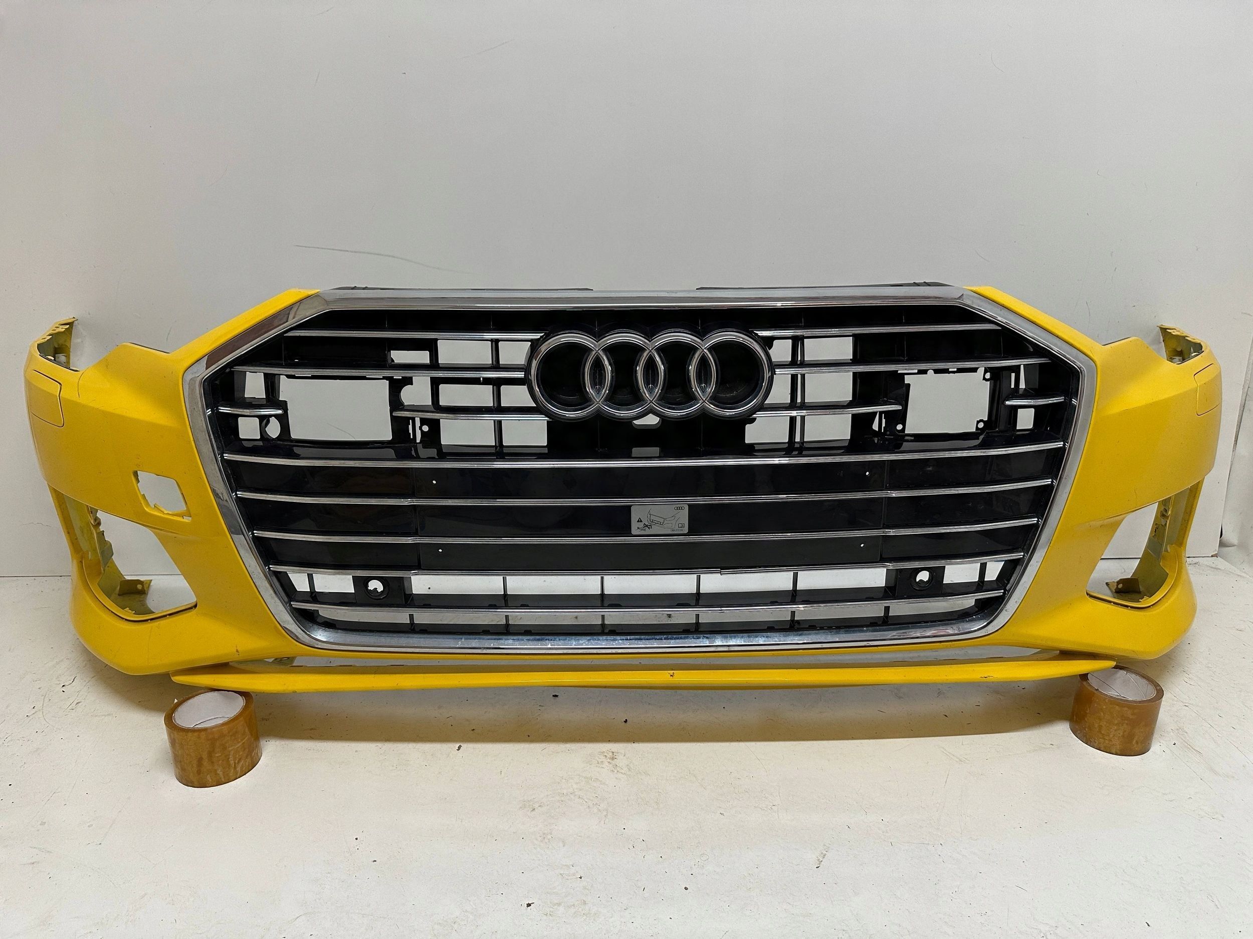 Zderzak Audi A6 C8 przód Spryski Przedni