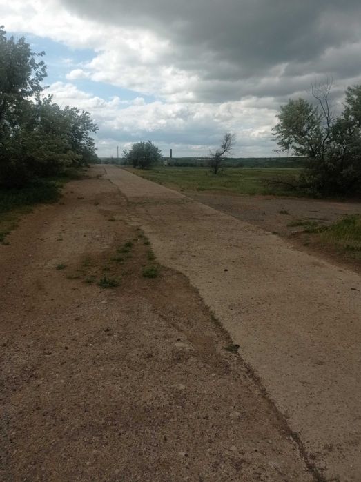 Фермерське господарство 6 га землі і до 8000 кв. м. будівель
