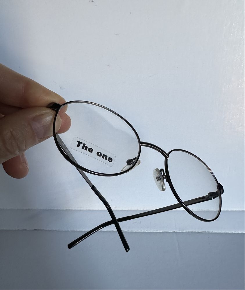 Óculos, aros novos