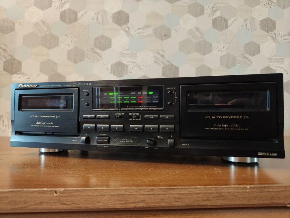Magnetofon kasetowy Pioneer CT-W208R zadbany
