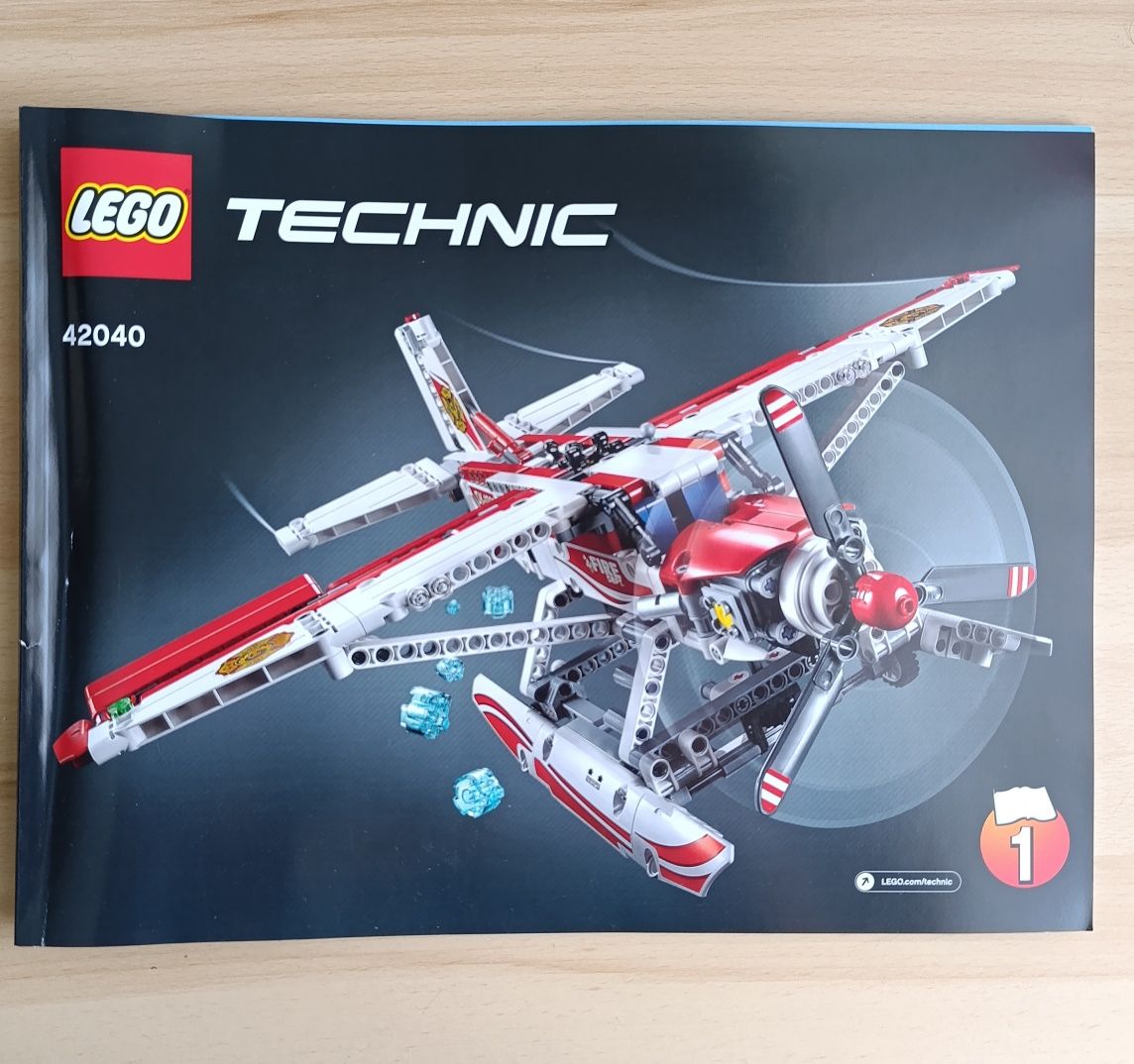 LEGO technic 42040 samolot strażacki