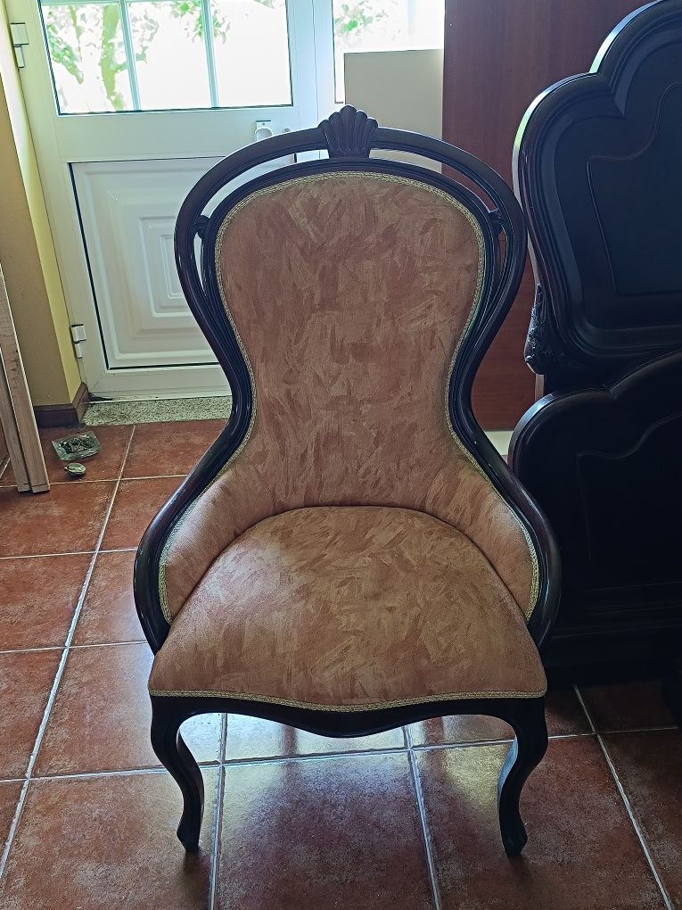 Quarto completo em bom estado