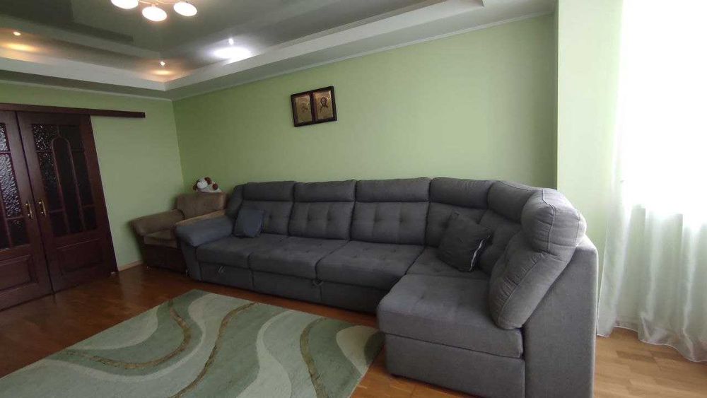 2к квартира + гараж. Будинок у парку «Веселка» напроти Файна Таун