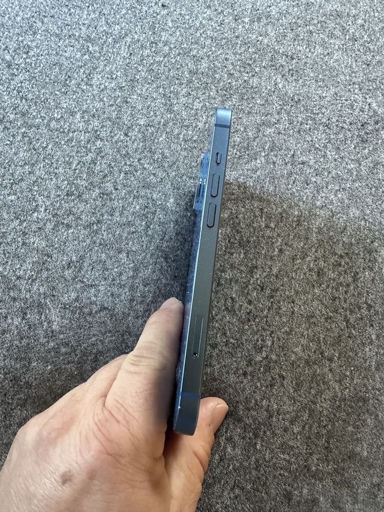 Sprzedam Iphone 13