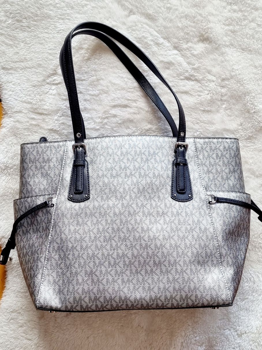 Torebka Michael Kors srebrna monogram