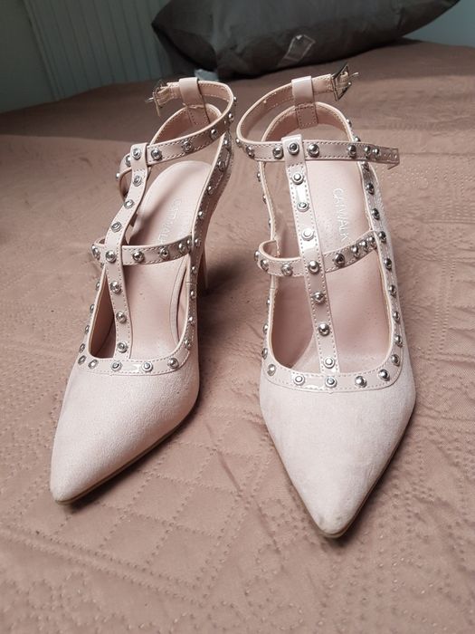 Szpilki Catwalk z ćwiekami pudrowy róż r. 39