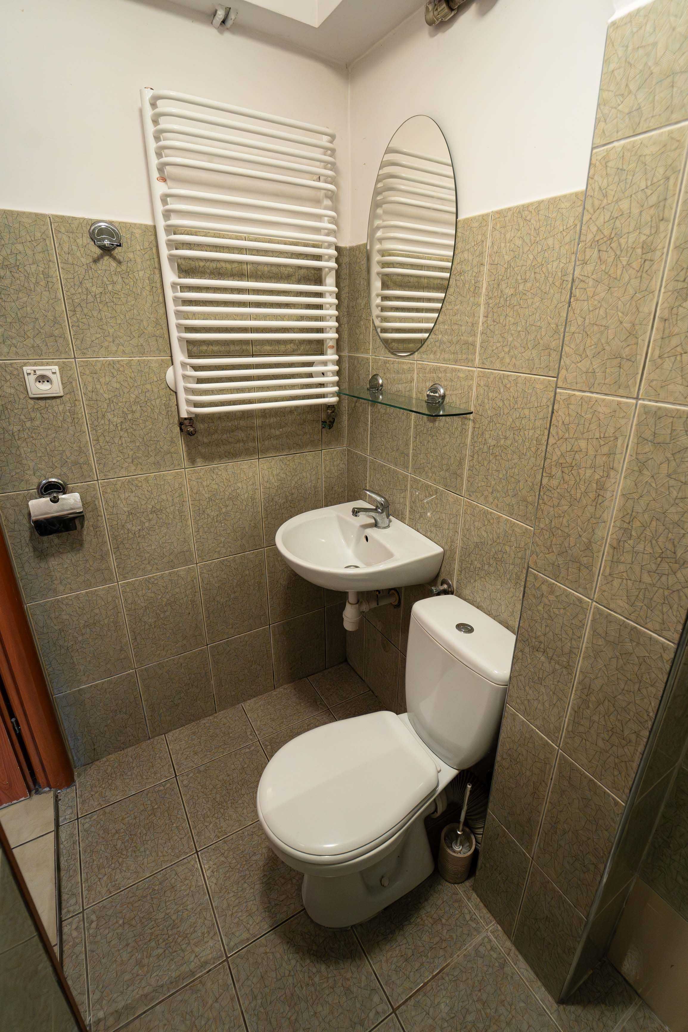 kawalerka  w suterynie  32m2 Wawer