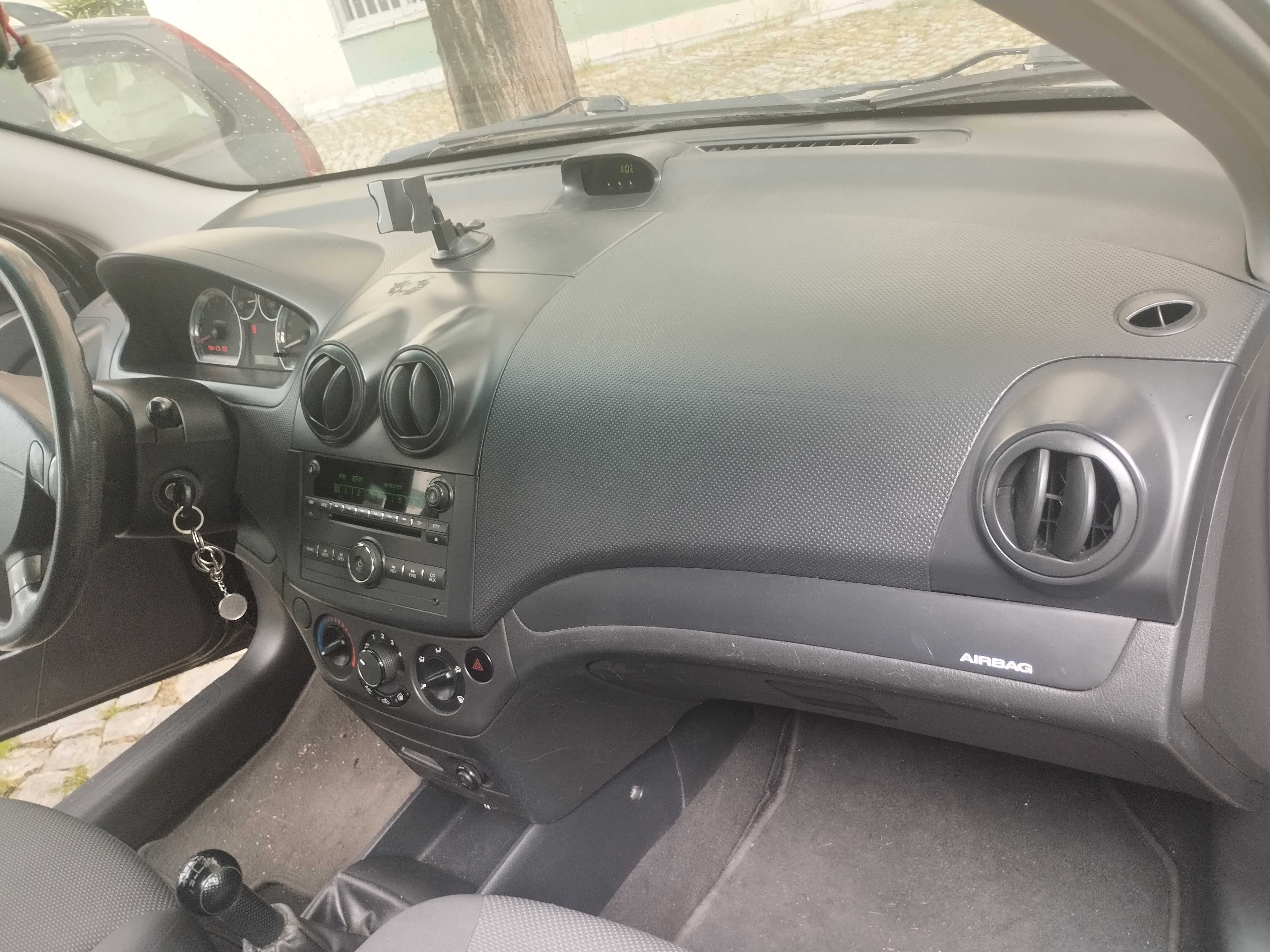 Aveo 1.2  sedan  2007 .