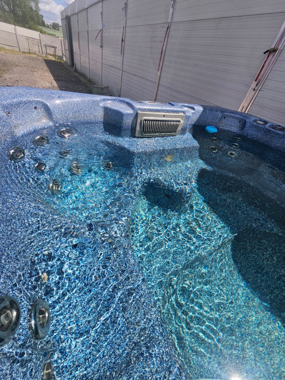 Swimspa basen z przeciwprądem jacuzzi  spa