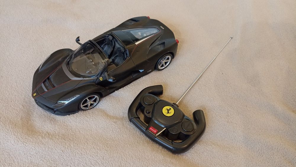 Rastar Autko R/C Ferrari LaFerrari Aperta czarne 1:14
