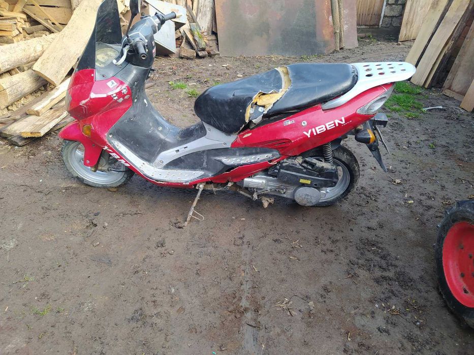 Скутер Yiben 150T-8