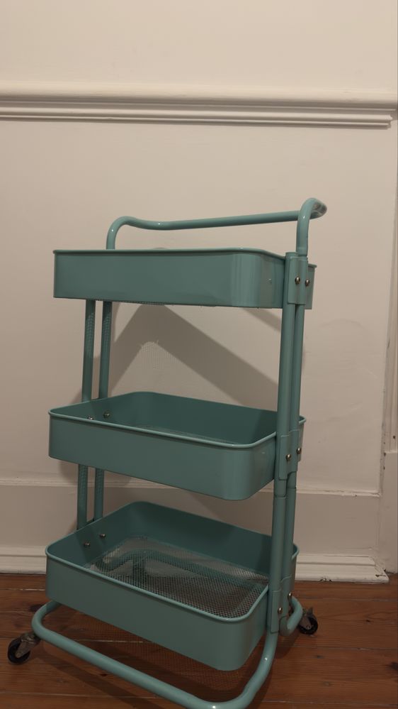 Carrinho Vintage Conforama – Estrutura em Metal