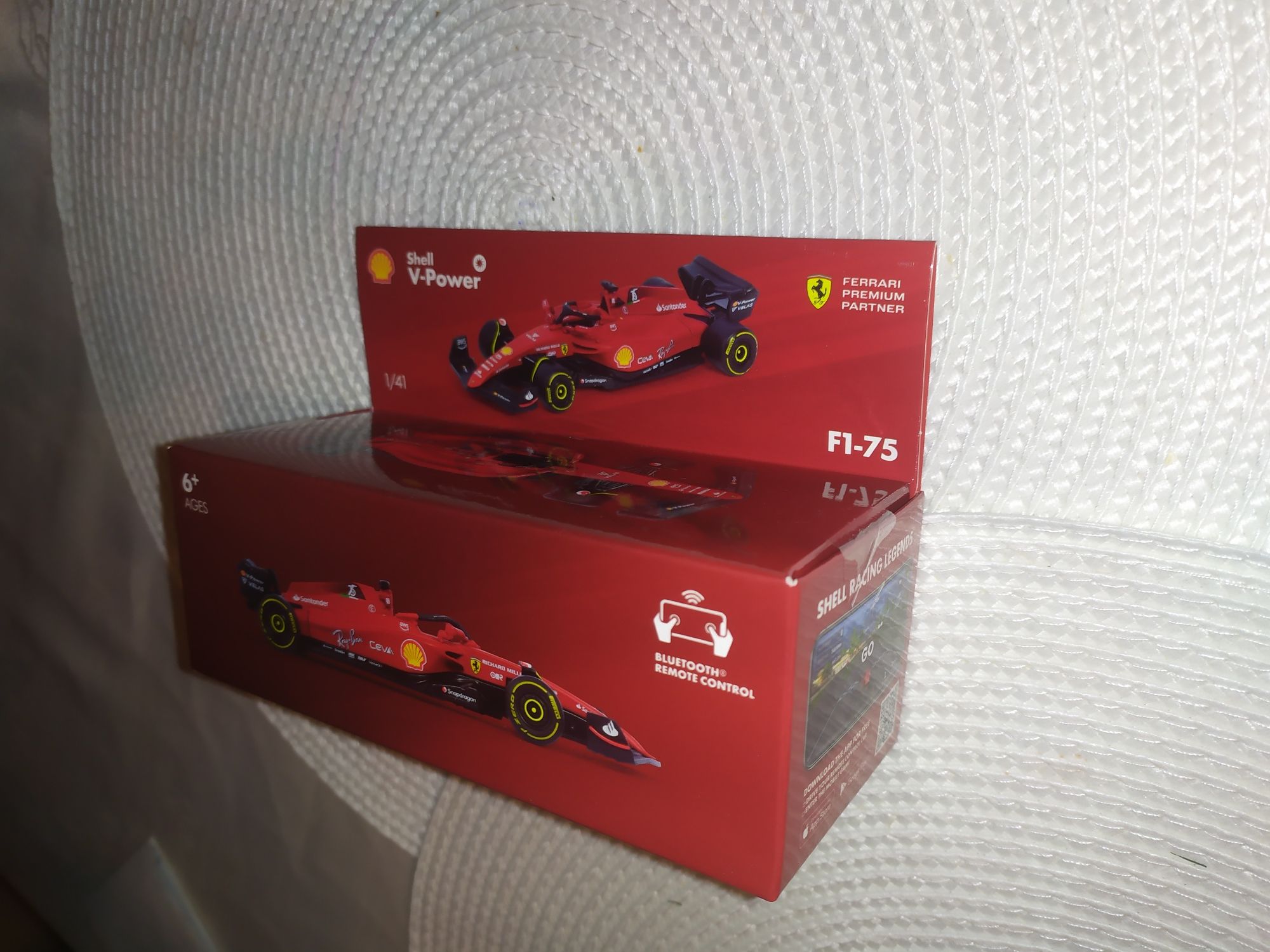 Auto Shell Ferrari F1-75 nowe