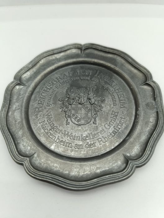 Оловянная тарелка на стену Германия