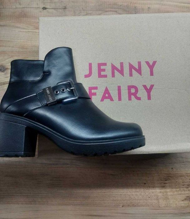 Продам черные ботинки Jenny Fairy