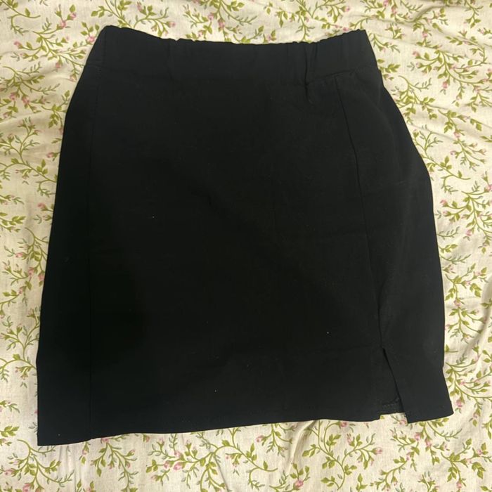 Юбка / спідниця міні з розрізом