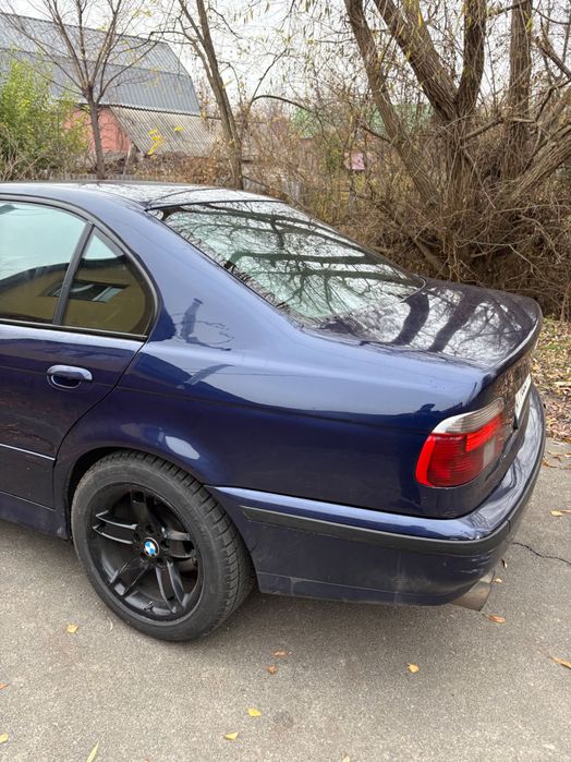 Продам BMW e39 2.5 бензин