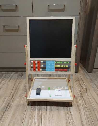 Дитяча дошка для малювання