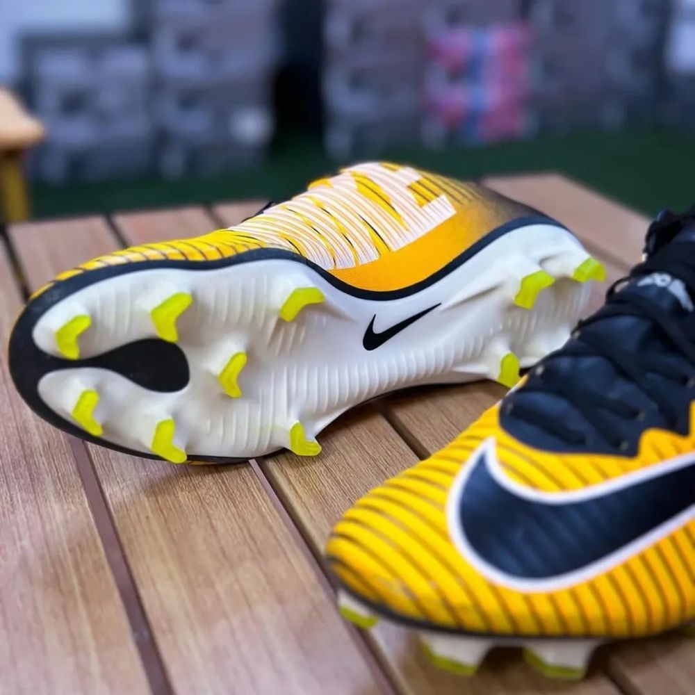 Буци Nike mercurial