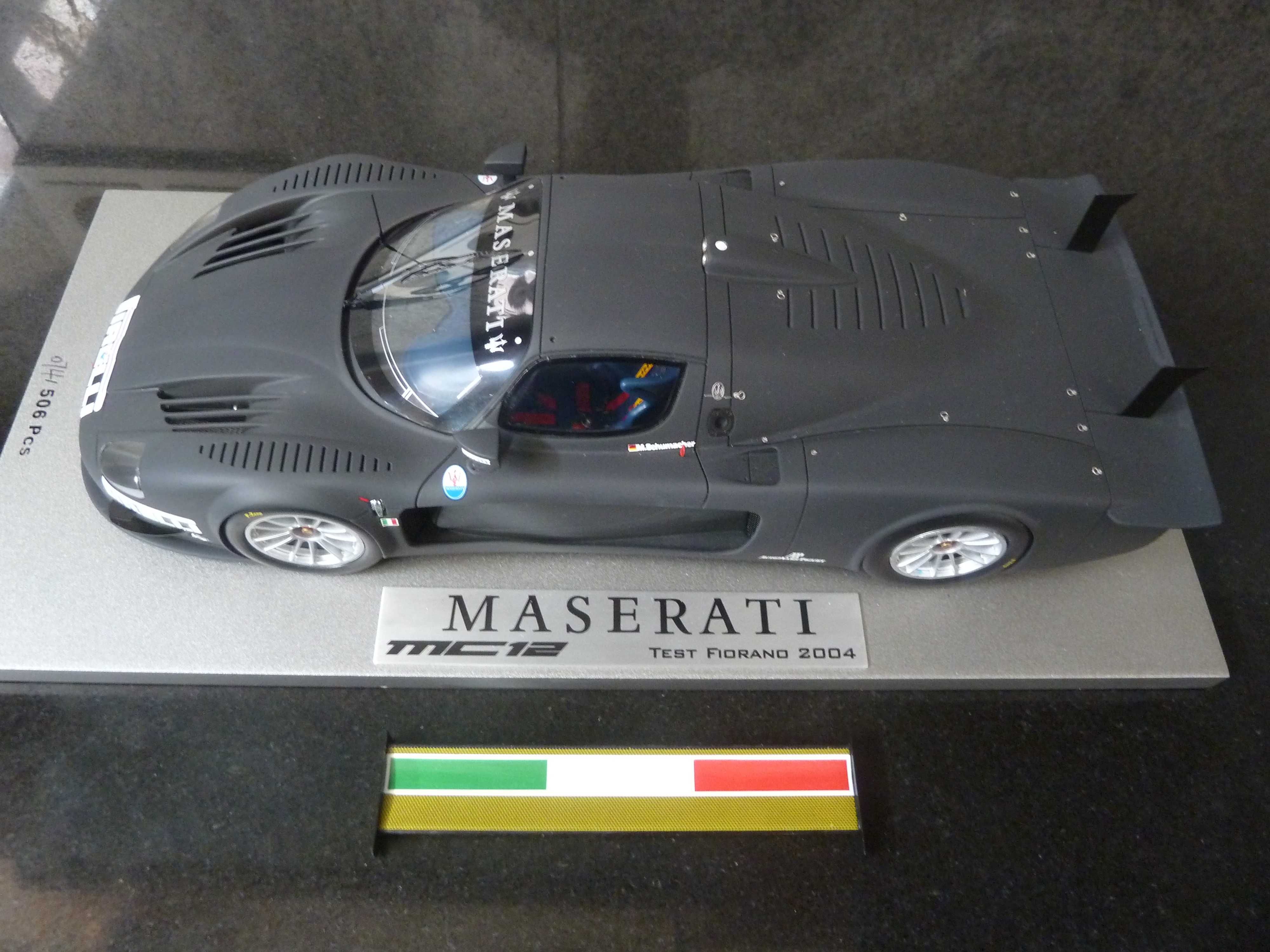 1:18 BBR, Maserati MC 12, Schumacher, Test 2004, AutoArt Minichamps