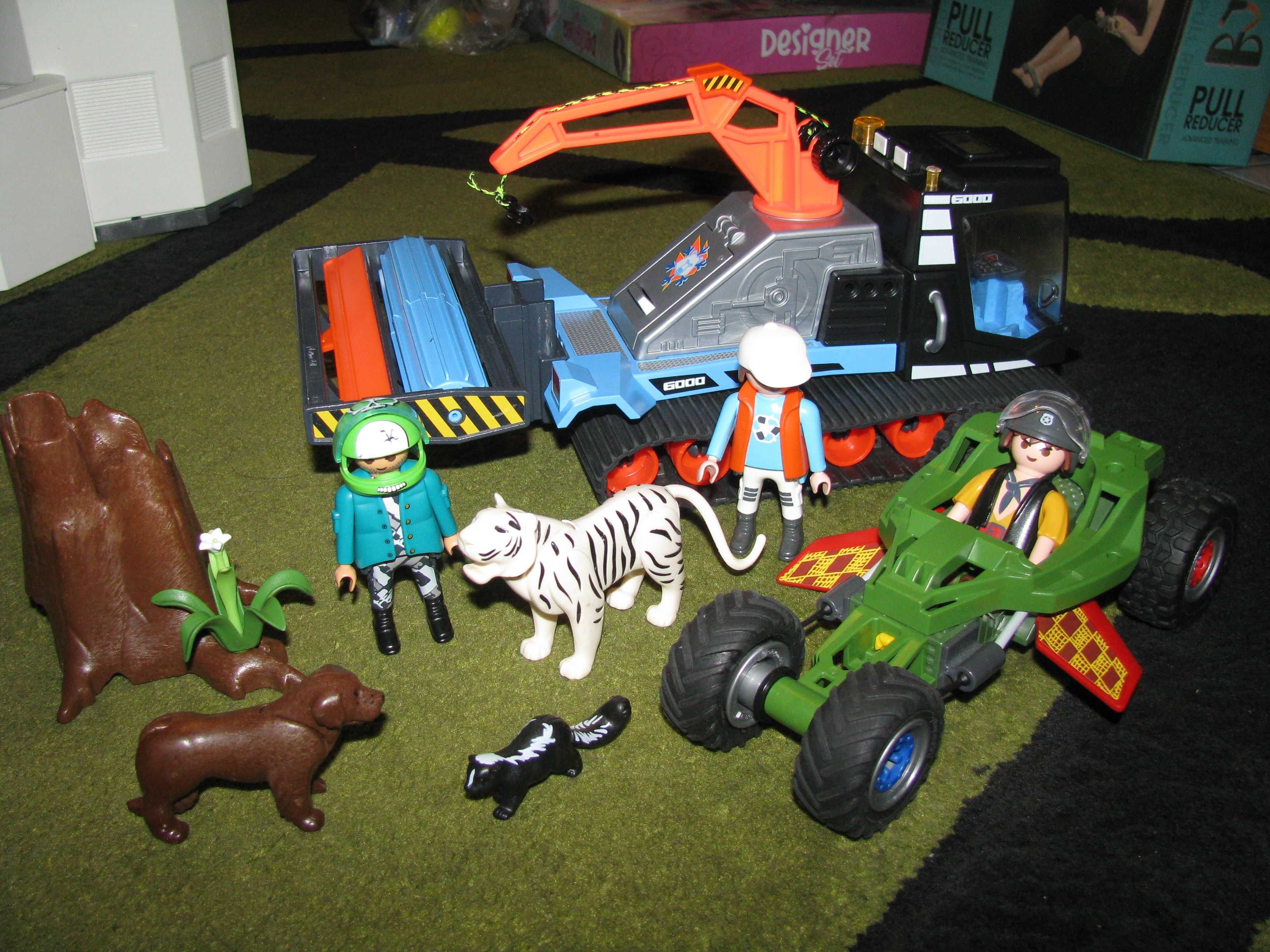 Sprzedam zestaw zabawek playmobil ratrak, auto i inne