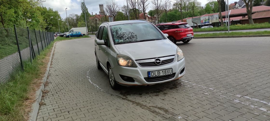 Opel zafira 1.7  isuzu  2008 r długie opłaty