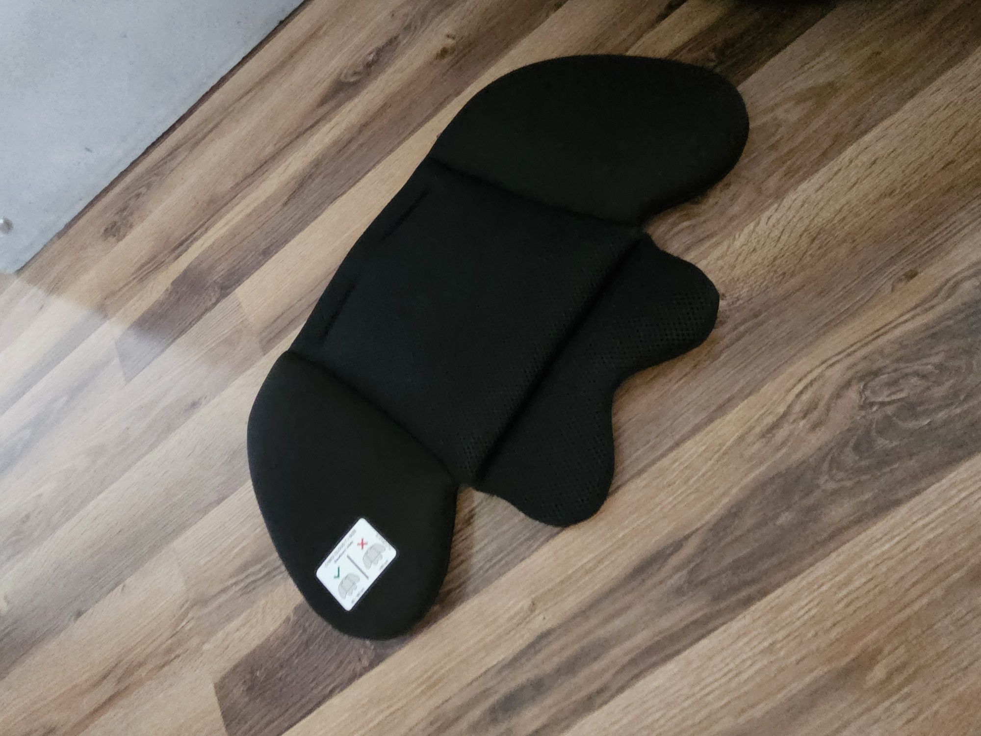Fotelik Cybex cloud T Plus z bazą isofix