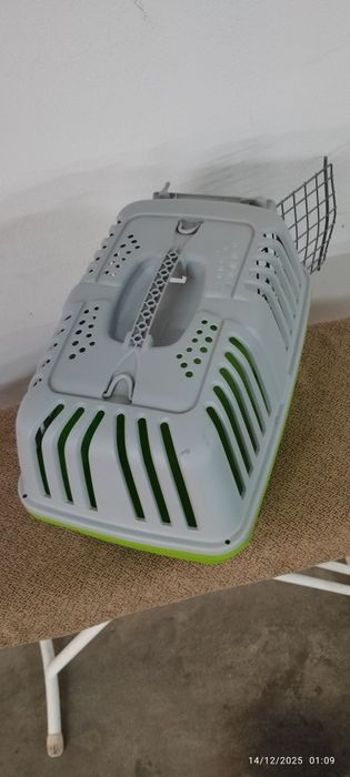 Transportadora para gatos. Medidas: 41x30x31. Em Loulé.