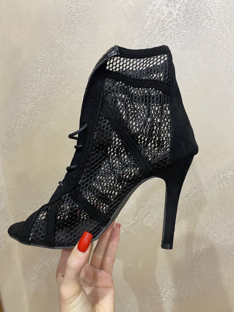 Продам нові high heels 36,37