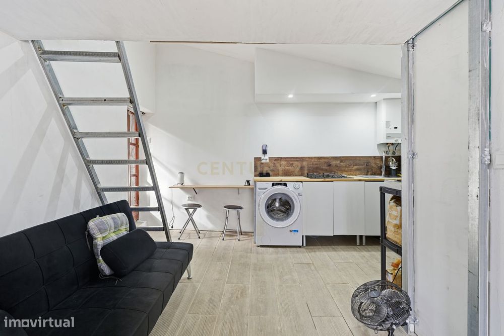 Moradia Semi-Remodelada