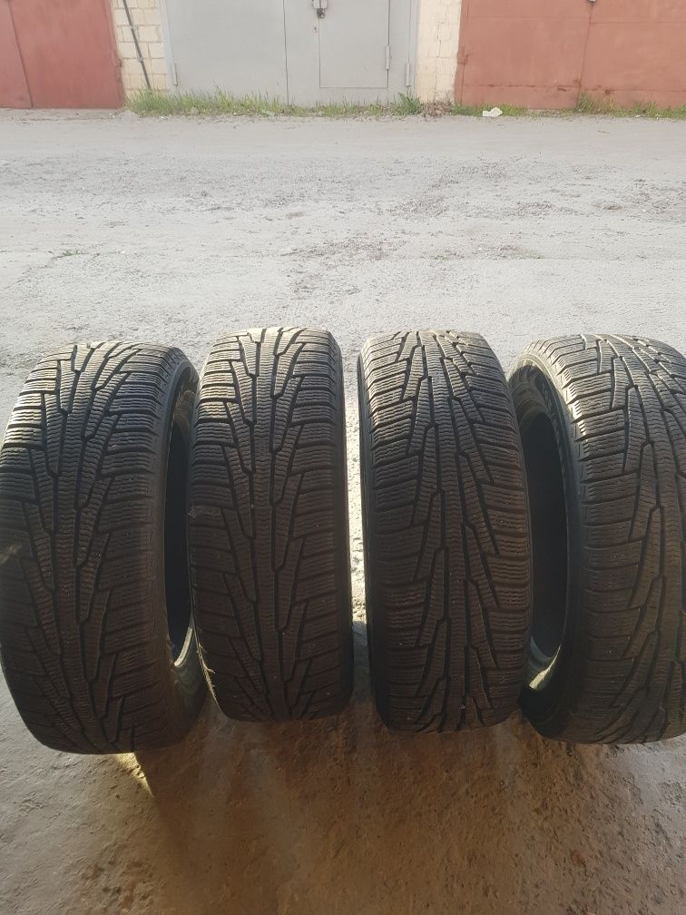 Зимняя резина R15 Nokian