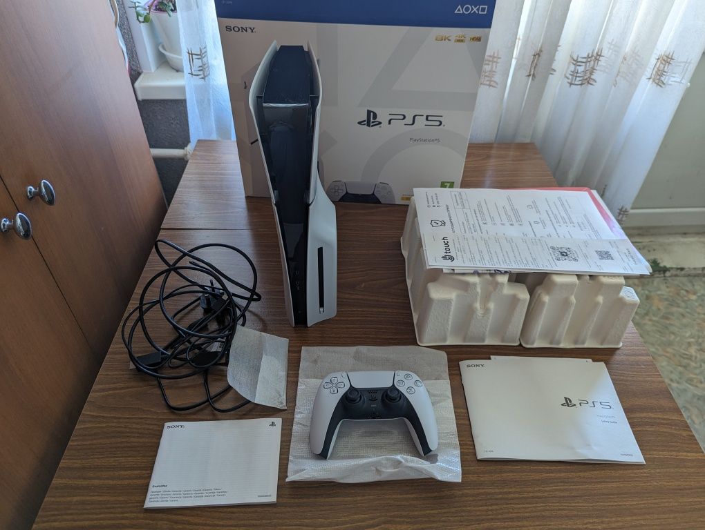 PS5 Playstation 5 slim 1tb