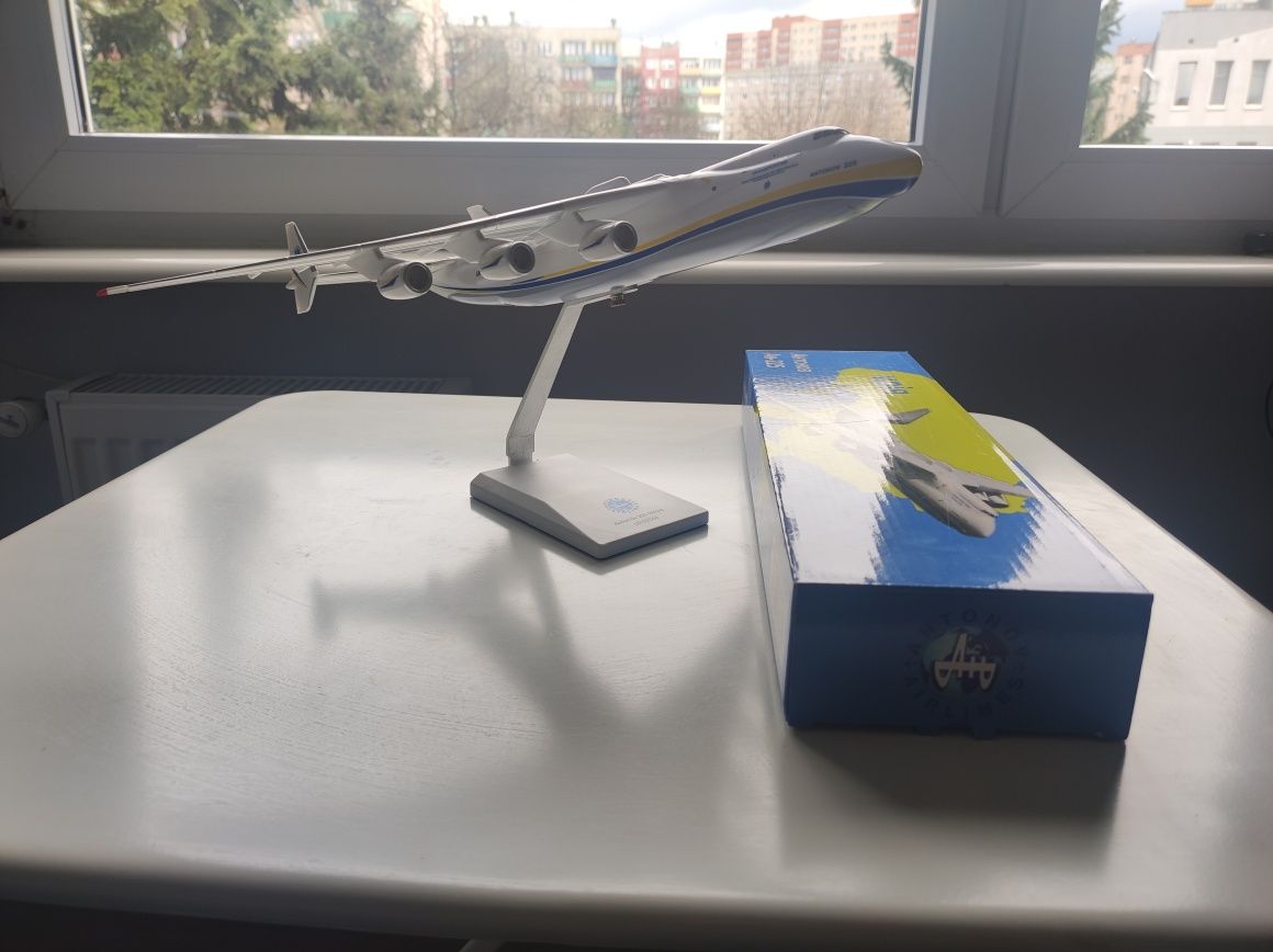 Antonov Mriya AN225 1:200 model samolotu