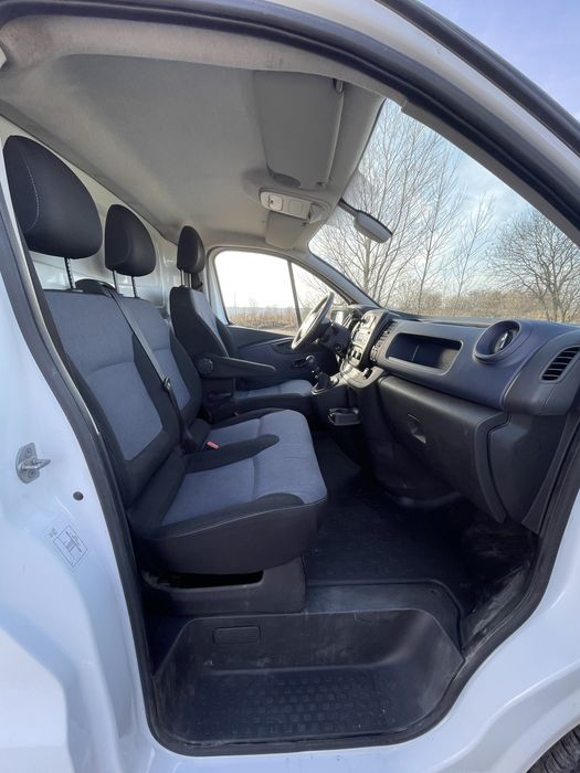 Opel Vivaro 2017 року