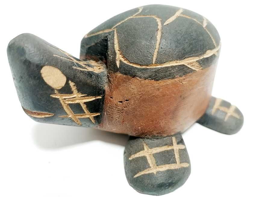 Tartaruga de madeira
