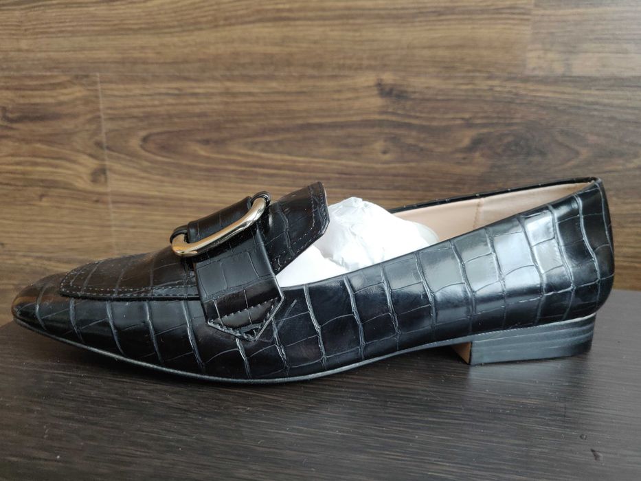 Лоферы Zara р. 37, стелька 24,5 см. под крокодилову кожу, новые