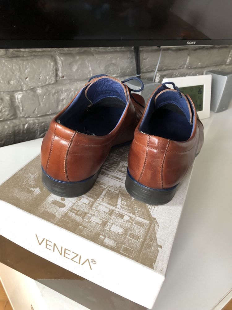 Buty pantofle venezia 38