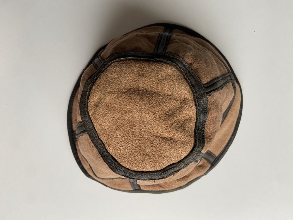 Zamszowa czapka Vintage w stylu bucket hat