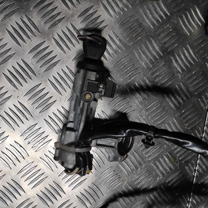 Stacyjka Honda Civic VI 1,4