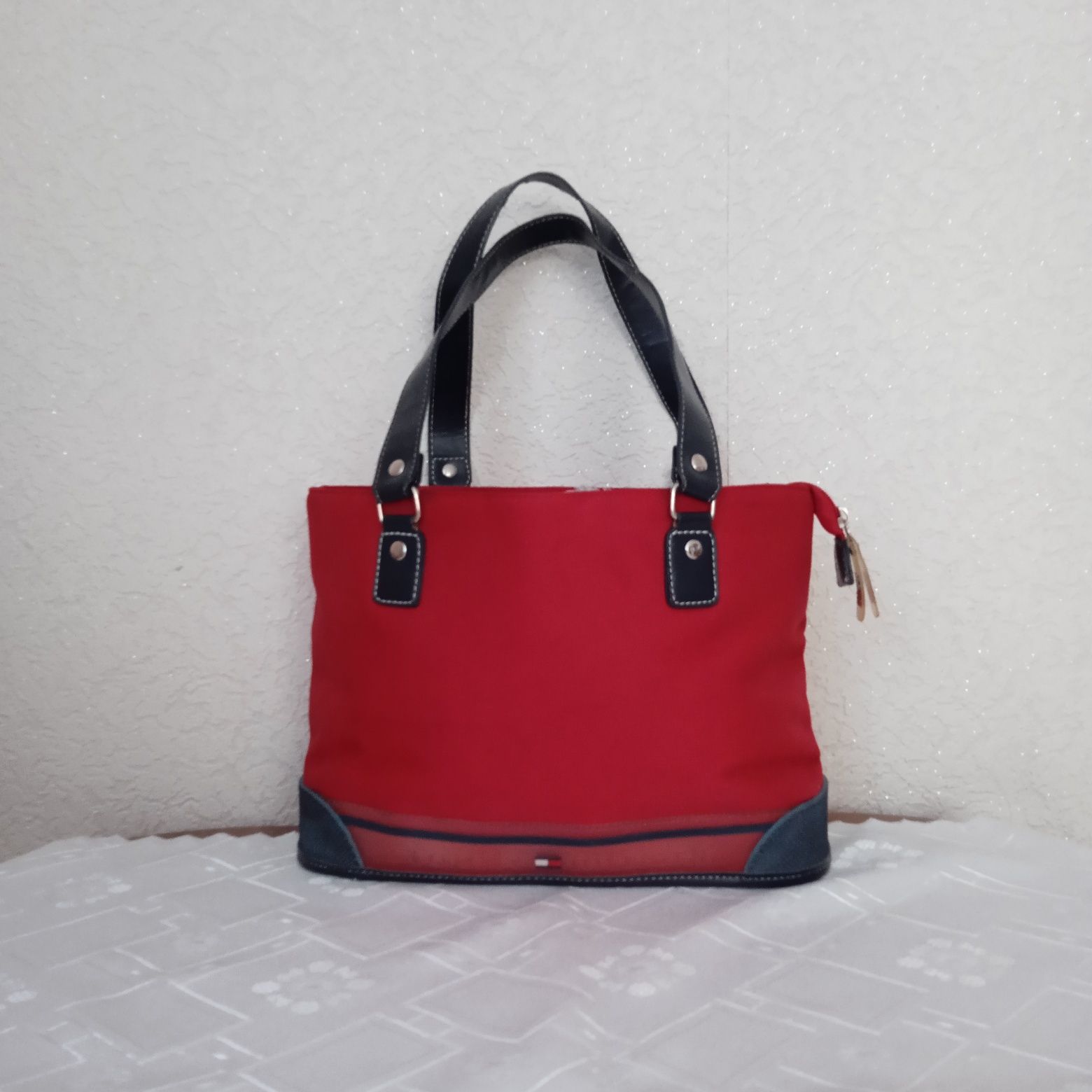 Tommy Hilfiger torebka damska do ręki lub na ramię stan bdb/ idealny