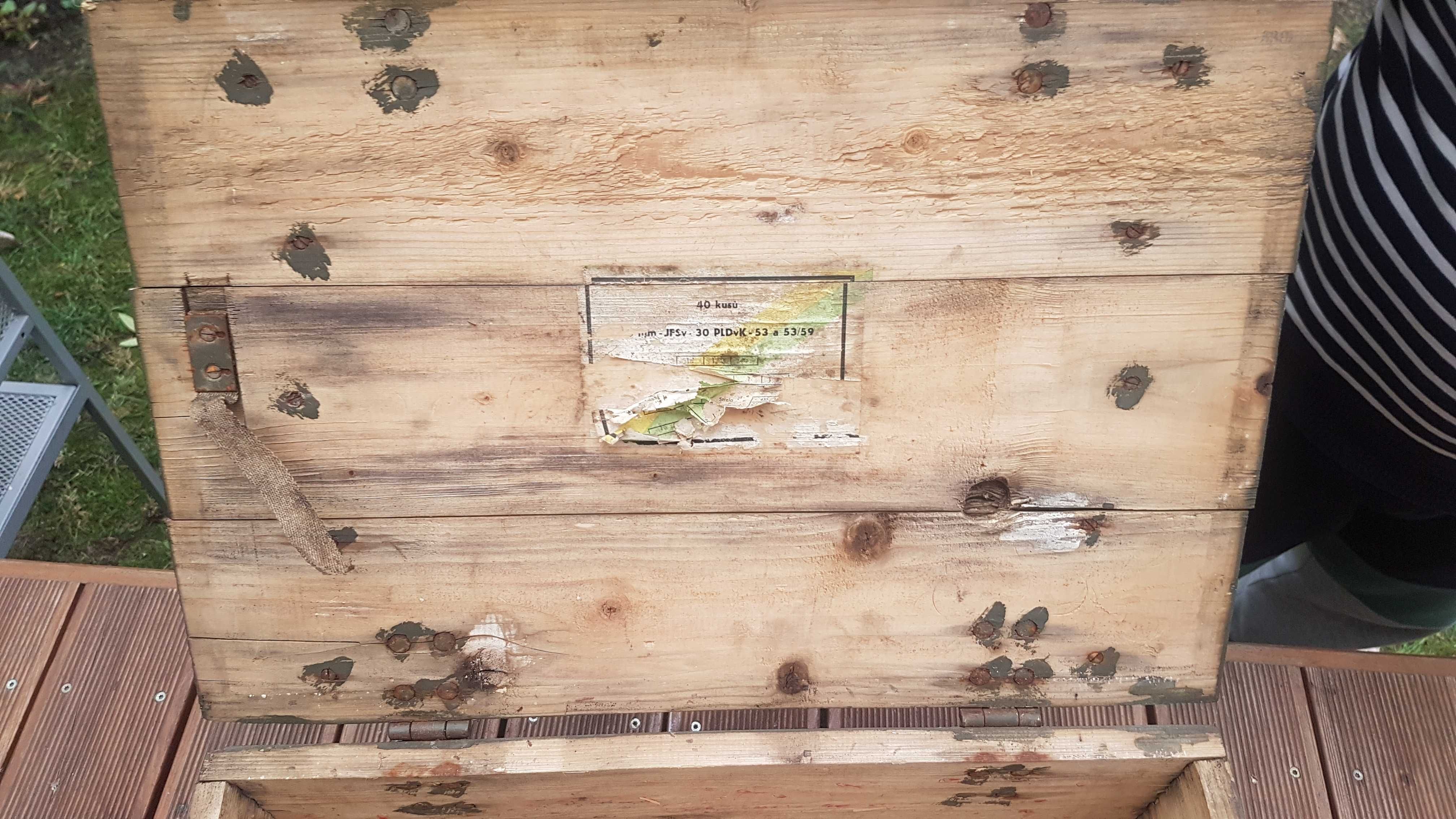 skrzynia drewniana Czechosłowacja zielona 39 x 59 x 27