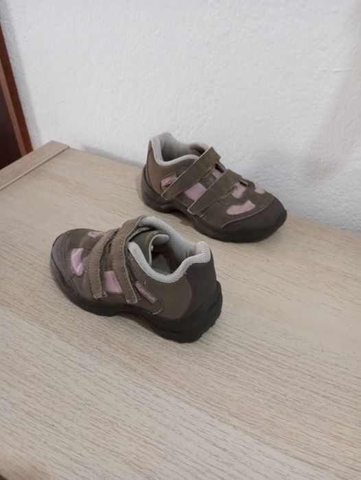 Sapatos Quechua Tamanho 27