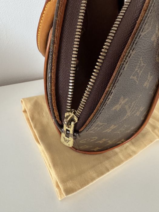 Louis vuitton ellipse