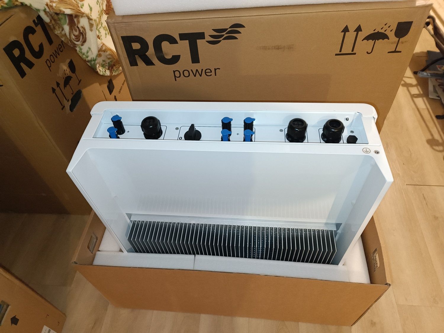 RCT Power DC 6 kWt  Інвертор Гібридний 3Фази
