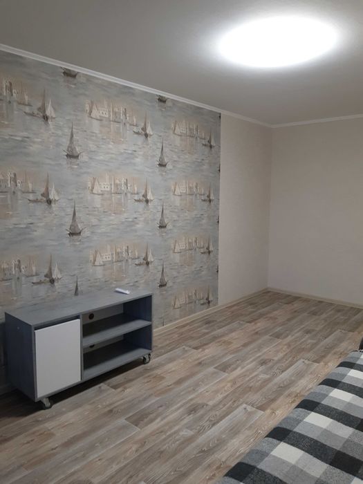 Здам однокімнатну квартиру в центрі міста на довгий строк