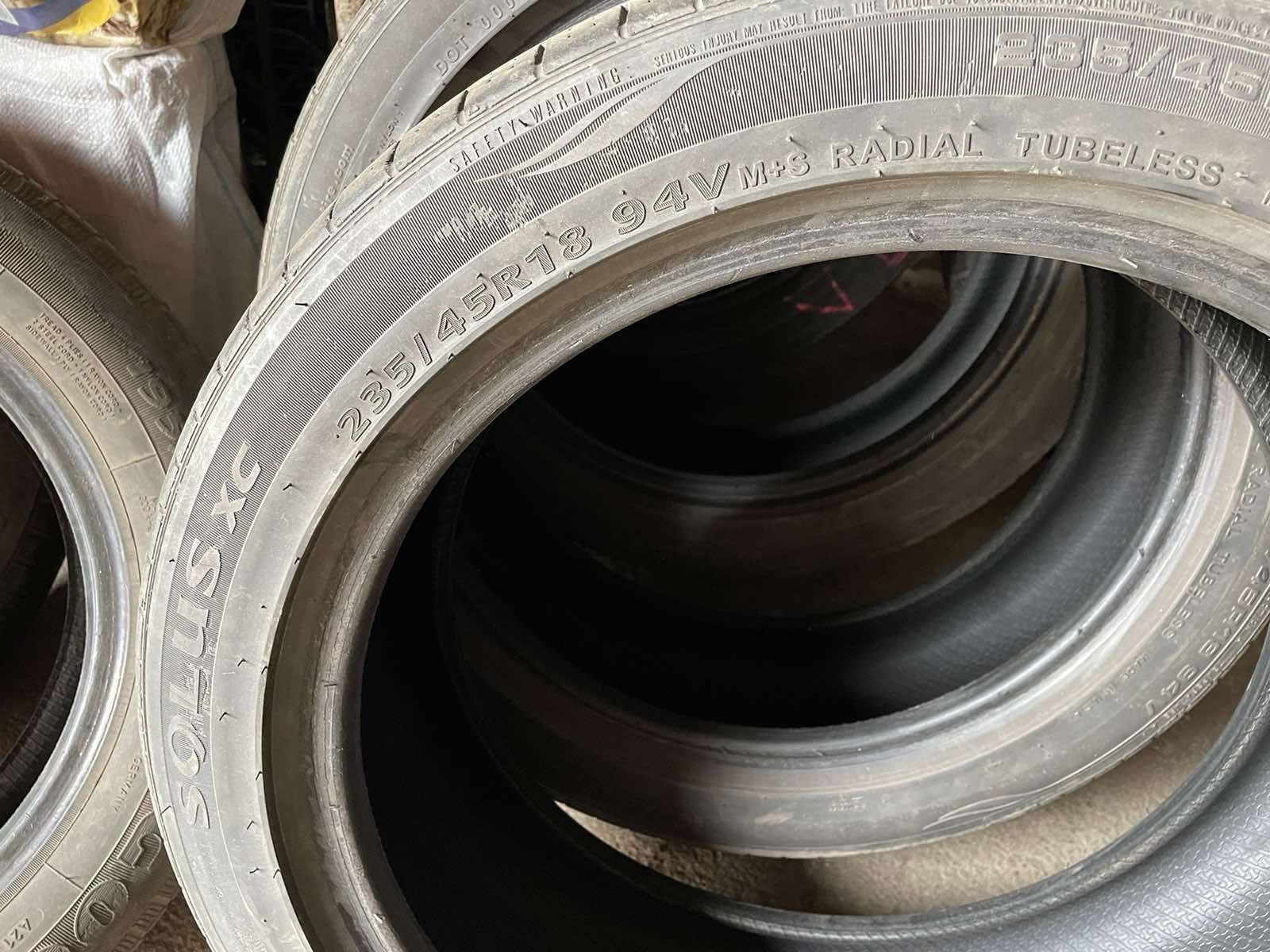 Продам шини 235/45 R18